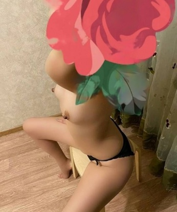 💋
У меня есть много услуг, которые доставят тебе настоящее удовольствие: классический и эротический массаж, стриптиз, ролевые игры и многое другое. 🎭 Я гарантирую тебе полное расслабление и удовлетворение твоих самых сокровенных фантазий. 😉
Ты можешь посмотреть мои фото, чтобы убедиться в моей красоте и шарме. ✨ Фигура модельная, обворожительная грудь и взгляд, от которого невозможно оторвать глаз. Я уверена, что ты не сможешь устоять перед моими обольстительными формами. 😍
У меня есть множество положительных отзывов от довольных клиентов. Они отмечали мою профессиональность, внимание к деталям и нежность, которую я создаю во время нашей встречи. 💕
Так что не теряй время зря, давай встретимся прямо сейчас и погрузимся в мир наслаждения вместе. Живу в Москве и жду тебя в своей уютной апартаменте или могу приехать к тебе в гости. 😘 Не упусти возможность испытать незабываемые эмоции и ощущения со мной! 😉 Маша